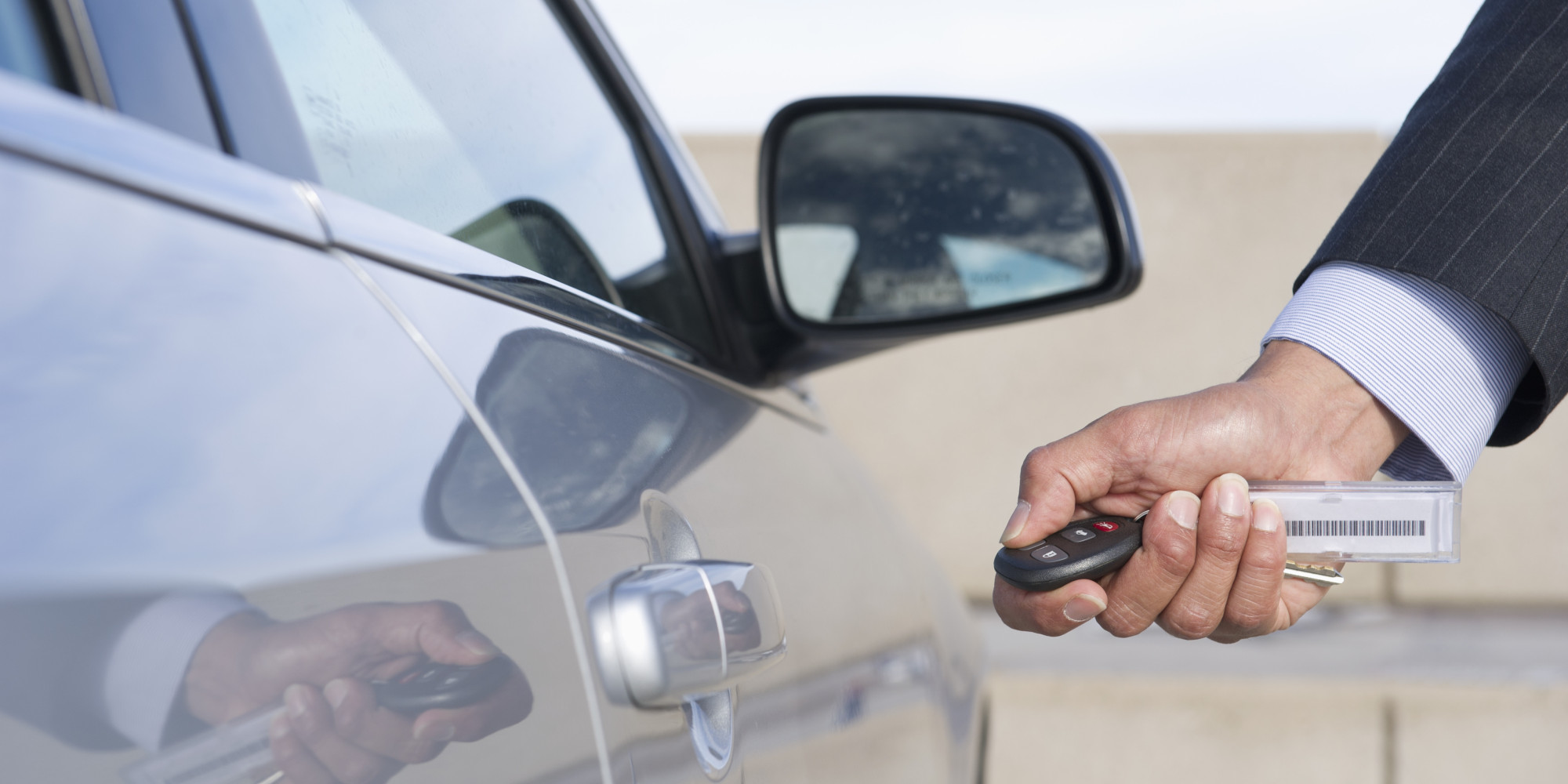 Things to consider before hiring / renting a car in Uganda