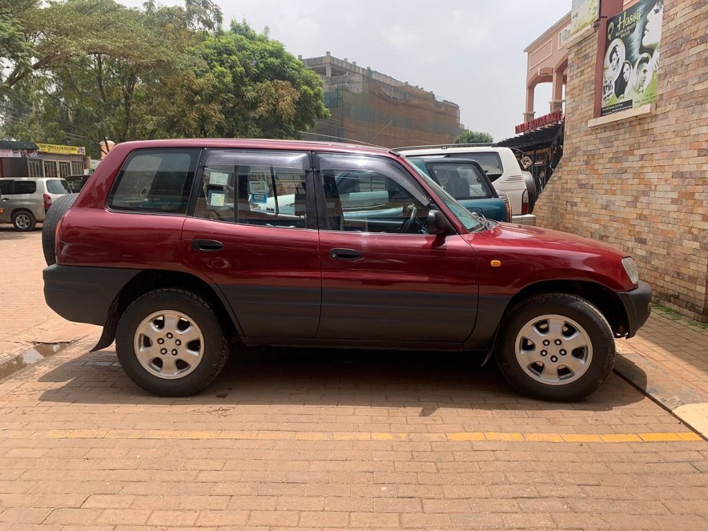 toyota rav4 for hire