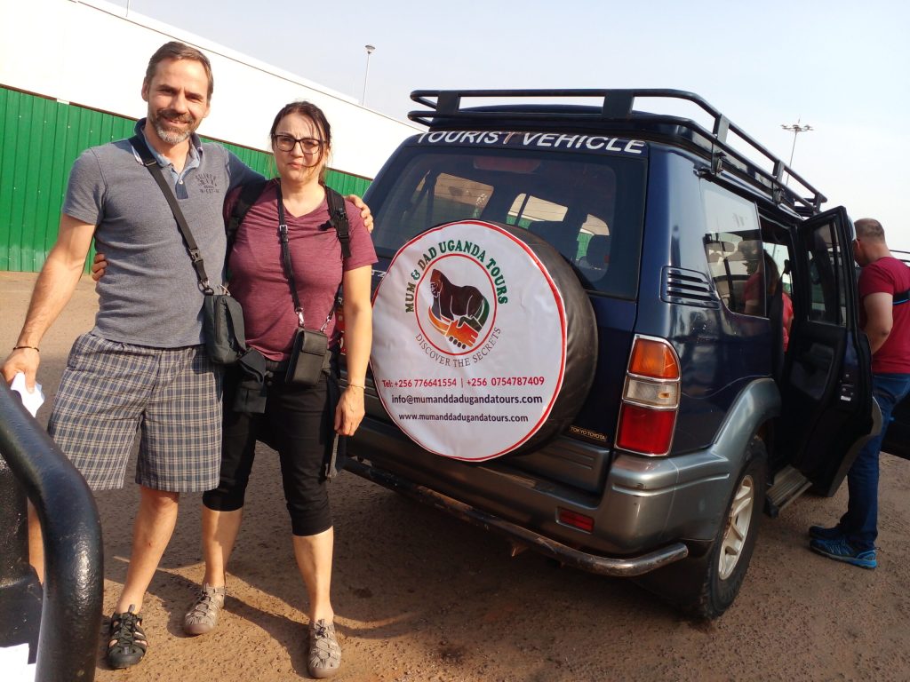 https://www.mumanddadugandatours.com