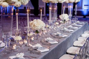 The three reasons why you should hire wedding decorators