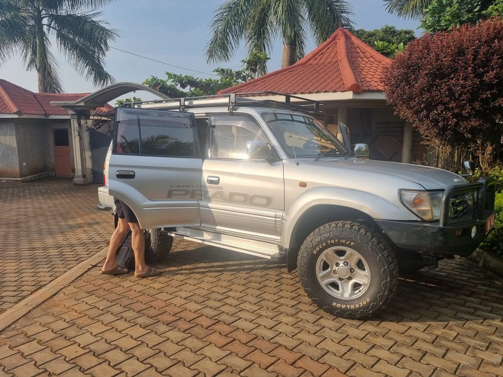 Rent a 4x4 Car in Uganda for Gorilla & Chimpanzee Trekking