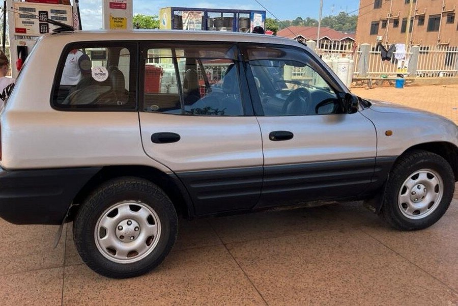 Budget Safari Car Rental in Uganda:Toyota RAV4