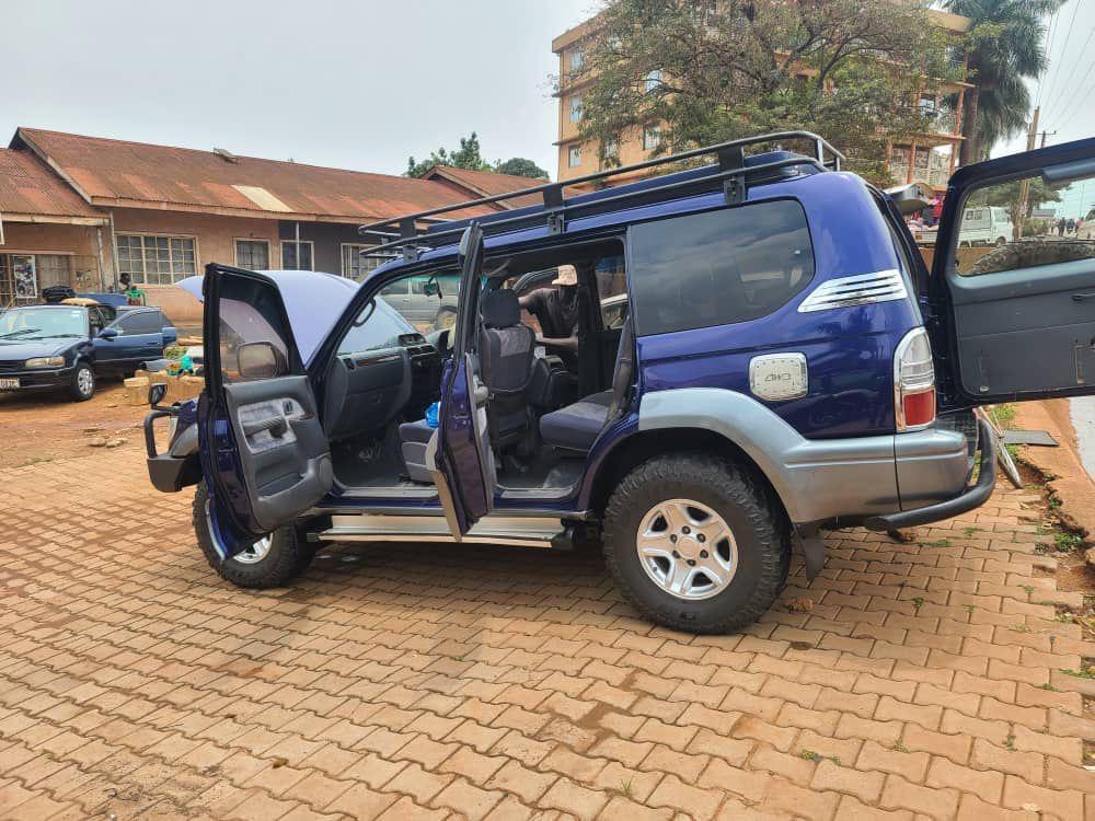 Looking for a car rental in Uganda, Rwanda , Kenya and Tanzania