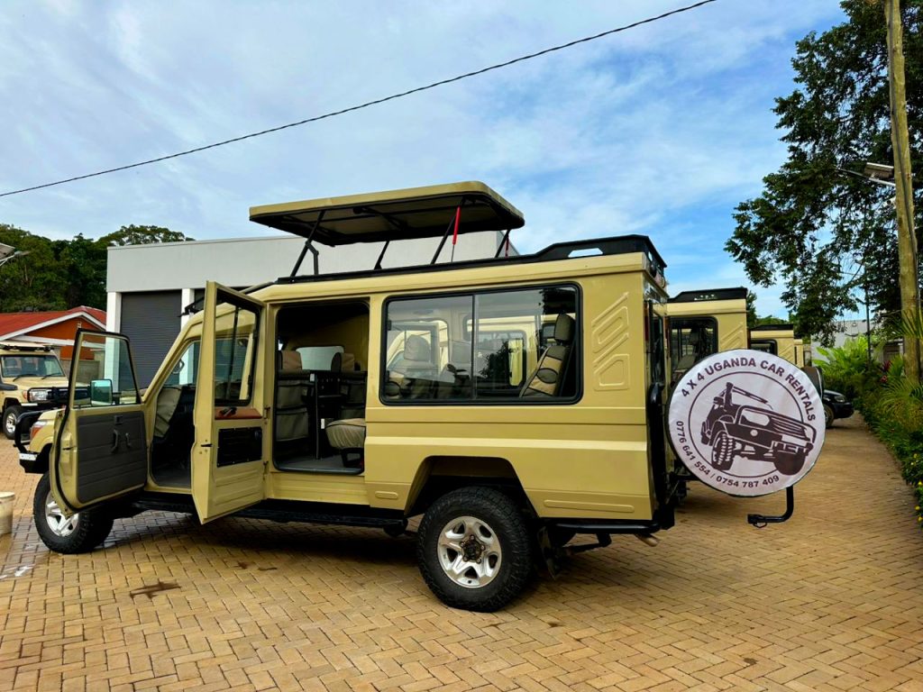 4x4-safari-land-cruiser-extended-4x4-car-rental-uganda