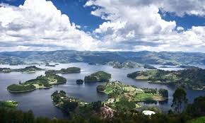 Lake bunyonyi