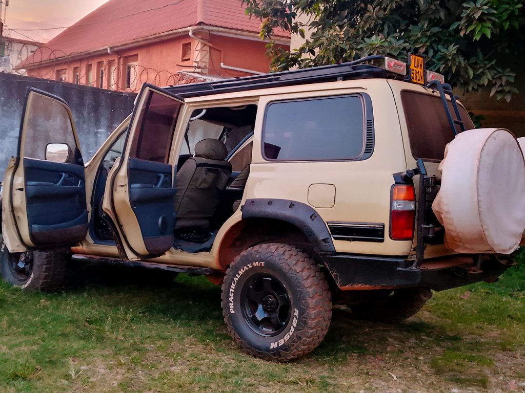 land-cruiser-gx-vx-for-self-drive-car-hire-4x4-uganda-car-rentals