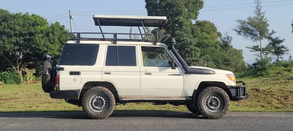 lx land cruiser for hire