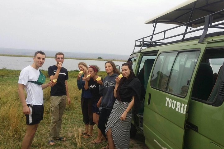 How to Make Payments in Uganda While on the Road Trip Safari