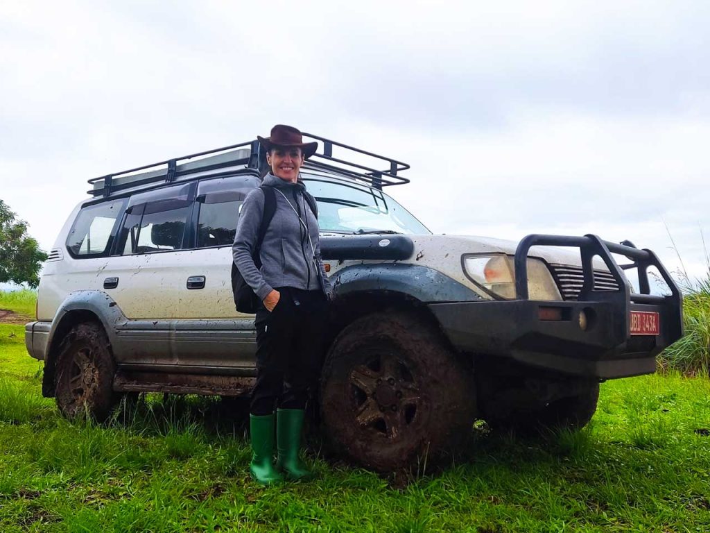 land-cruiser-tx-car-rental-for-solo-traveler